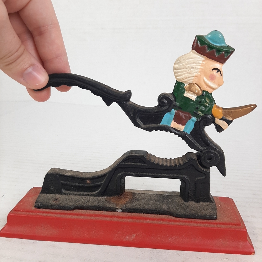 🔥Paul Revere Cast Iron Vintage Nut Cracker Nutcracker Wood Base Doorstop - Picture 4 of 5